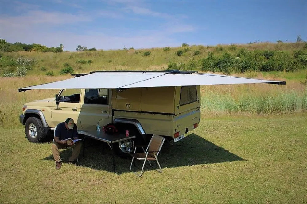 Eezi-Awn Manta 270 4WD Vehicle Awning - Vehicle Awnings