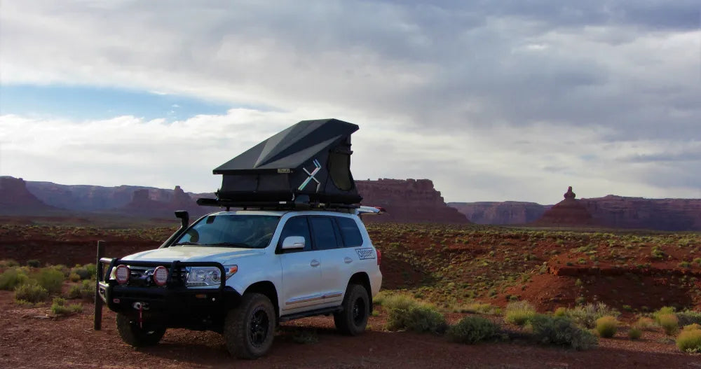 Eezi-Awn Stealth Hard Shell 4x4 Roof Top Tent - Rooftop Tent