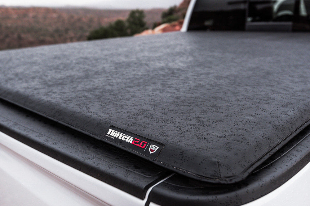 Extang Trifecta 2.0 Tonneau Cover Tri-Fold Soft Folding Truck Bed Cover for Nissan / Mercedes / Toyota - Tonneau