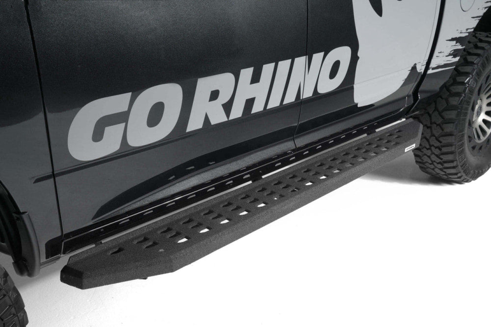 Go Rhino RB20 Running Boards for Chevrolet / LDV / RAM | Textured Black - Sidesteps